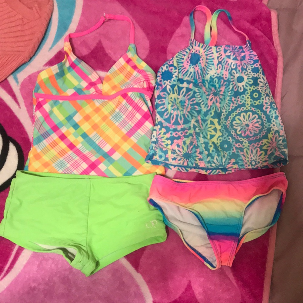 2 bathing suits 4-5 girls 3 for $15 🛍